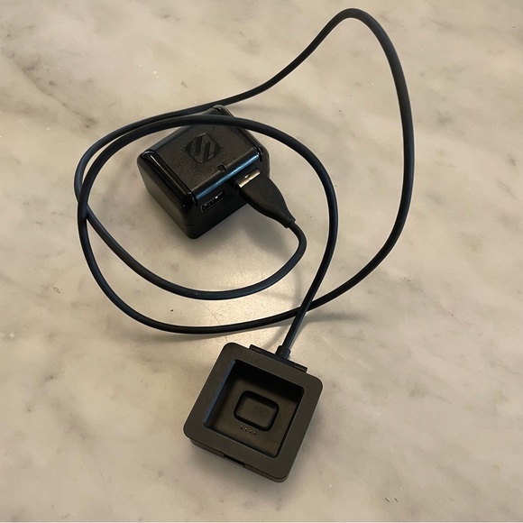☀️SALE☀️Fitbit Blaze with charger and bands - Picture 14 of 15